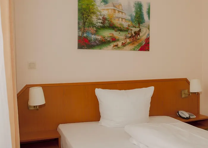 Hotel Lumen Am Hauptbahnhof 3*